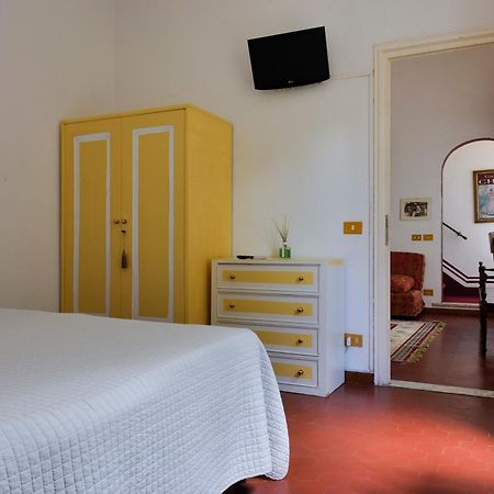 Hotel Club I Pini - Residenza D'Epoca In Versilia Lido di Camaiore Exterior photo