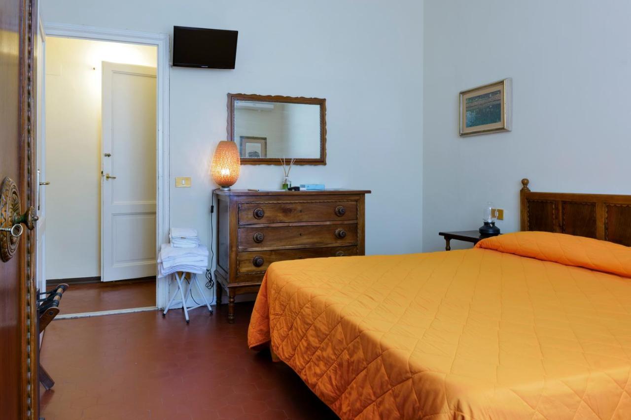 Hotel Club I Pini - Residenza D'Epoca In Versilia Lido di Camaiore Exterior photo