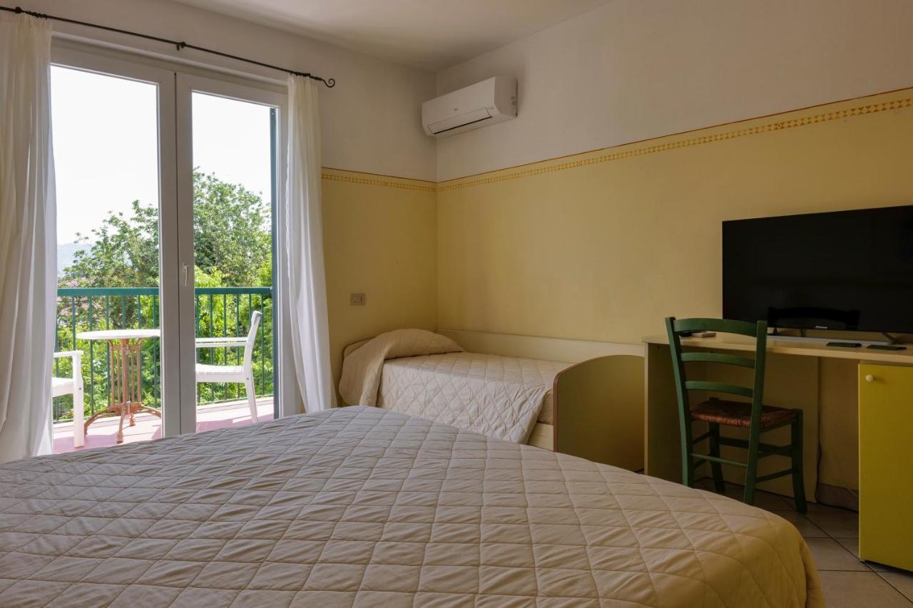 Hotel Club I Pini - Residenza D'Epoca In Versilia Lido di Camaiore Exterior photo