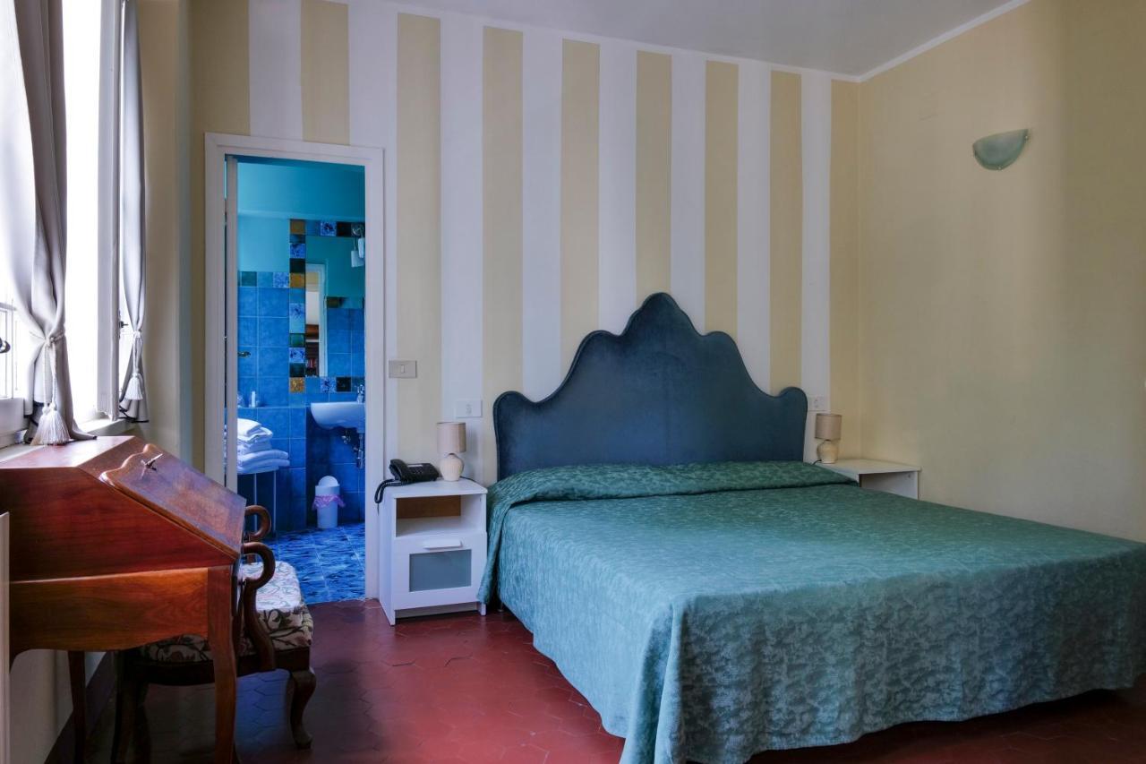 Hotel Club I Pini - Residenza D'Epoca In Versilia Lido di Camaiore Exterior photo
